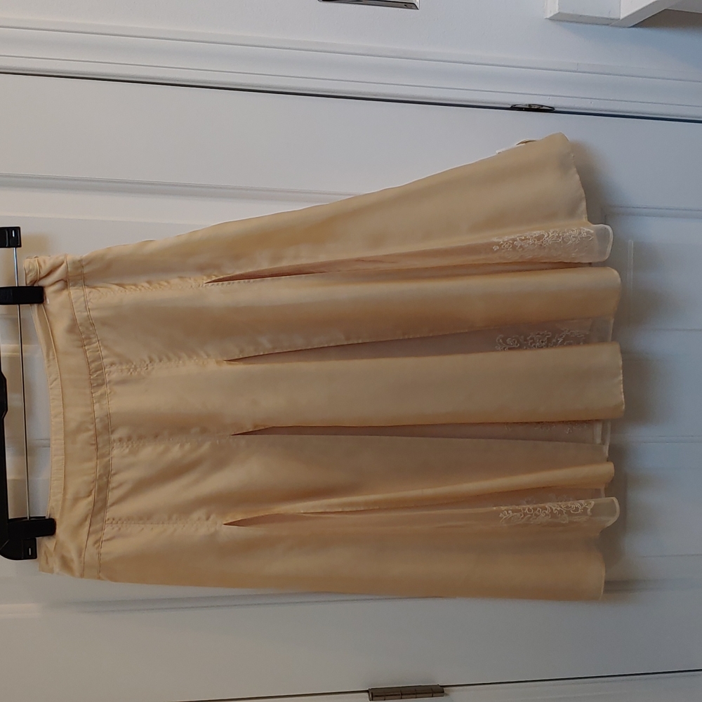 DKNY size 2 silk skirt